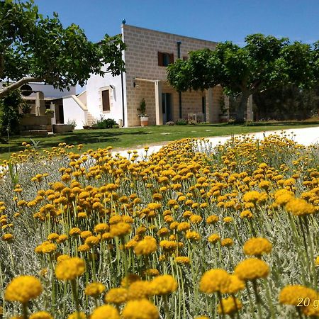 Masseria Vignenove Уджано-ла-К'єза Екстер'єр фото
