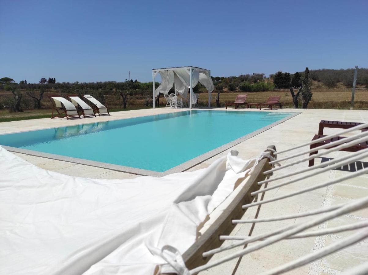 Masseria Vignenove Уджано-ла-К'єза Екстер'єр фото