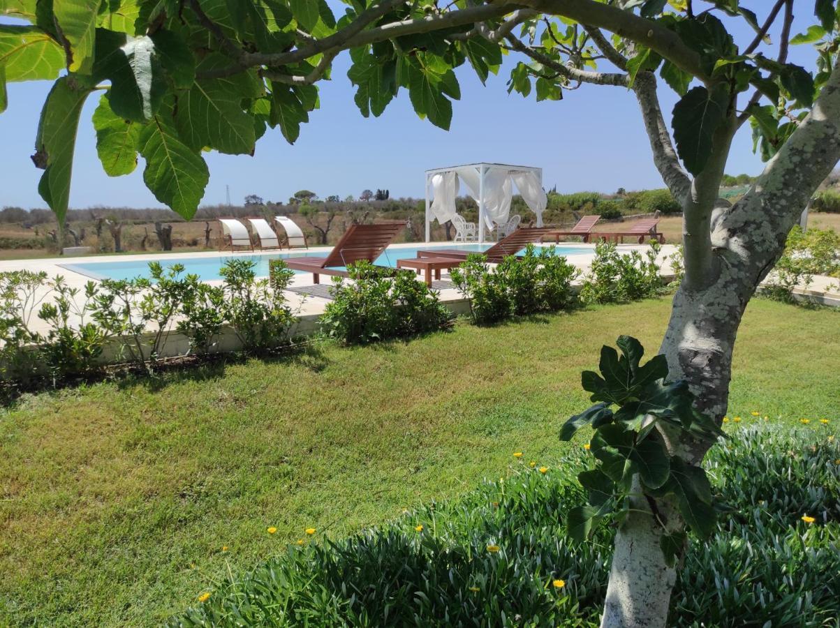Masseria Vignenove Уджано-ла-К'єза Екстер'єр фото