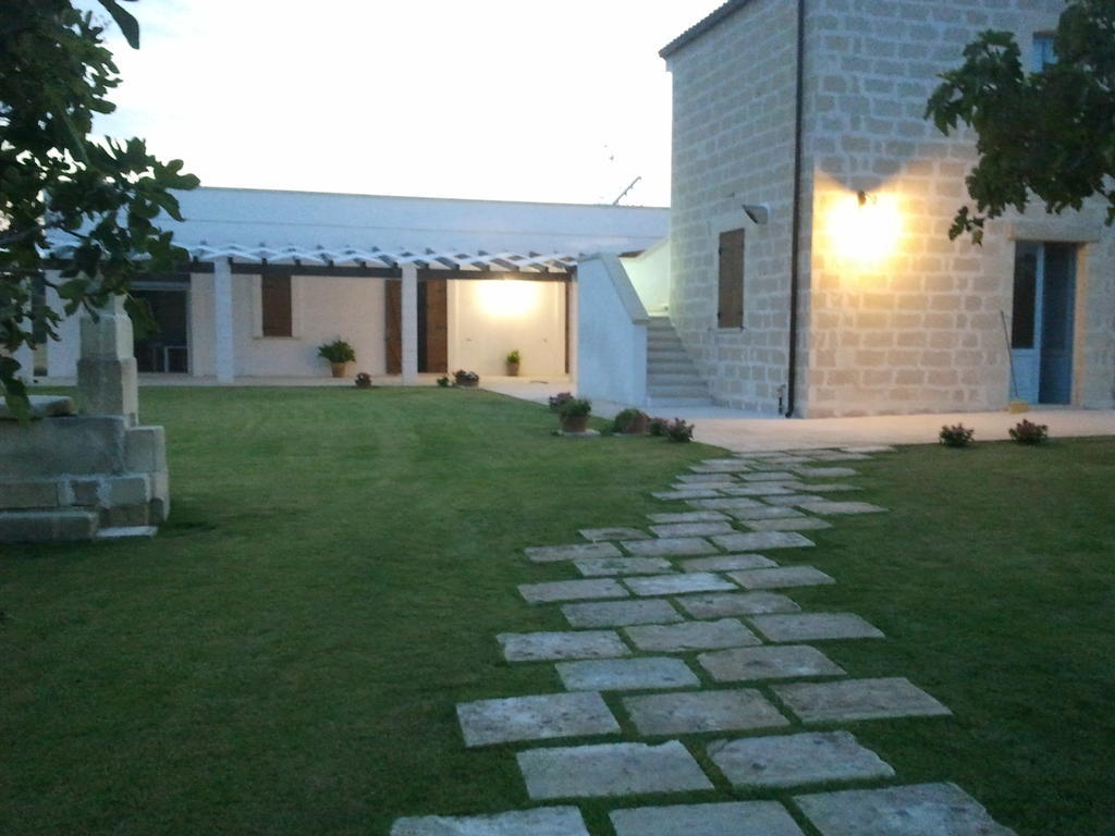Masseria Vignenove Уджано-ла-К'єза Екстер'єр фото