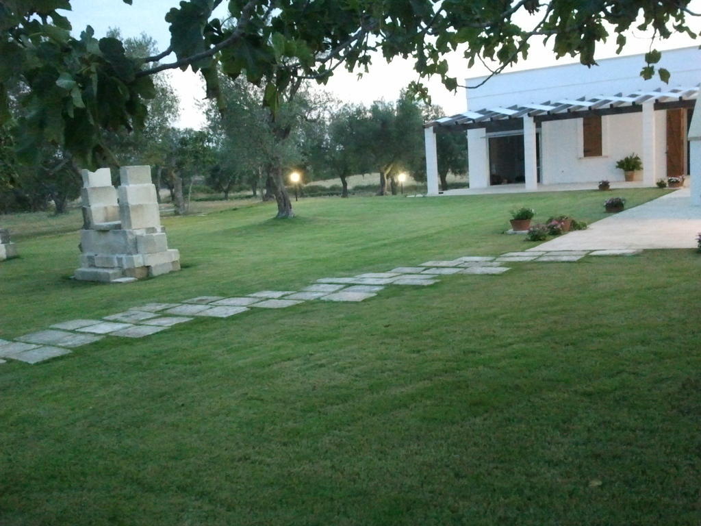 Masseria Vignenove Уджано-ла-К'єза Екстер'єр фото
