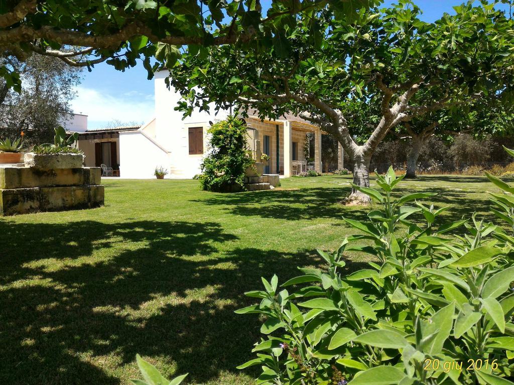 Masseria Vignenove Уджано-ла-К'єза Екстер'єр фото
